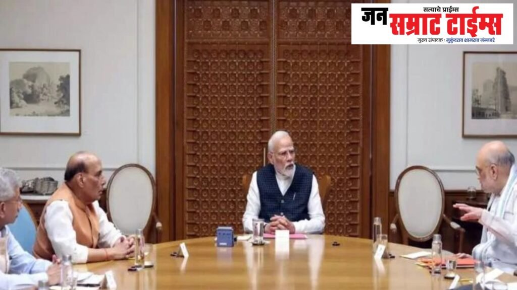 देशात लॉकडाऊनच्या चर्चा पूर्णपणे ‘निराधार’; अफवांवर विश्वास न ठेवण्याचे केंद्र सरकारचे स्पष्टीकरण Lockdown, Discussions, 'Baseless', Rumors, Credibility, Centre, Government, Clarification