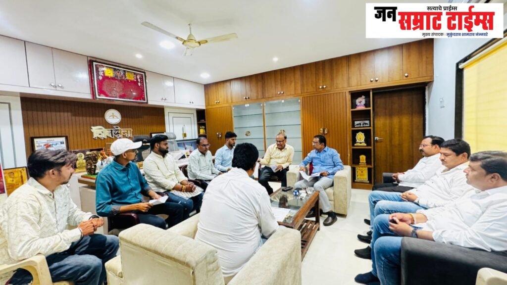 पारोळा शहराच्या पिण्याच्या पाण्यासाठी नियोजनाला गती; आमदार ॲड. अमोलदादा पाटील यांच्या अध्यक्षतेखाली आढावा बैठक Parola, city, planning, pace, MLA Adv. Amoldada Patil (Chairperson), review meeting.