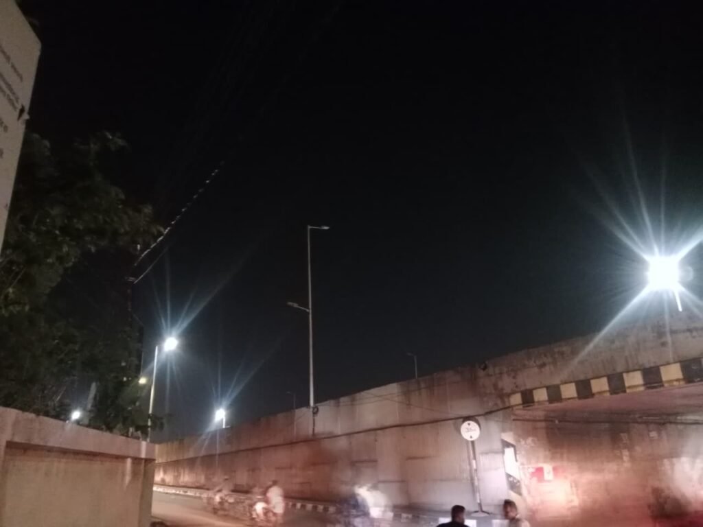 Nashirabad: Residents distressed by non-functional streetlights on the bridge.