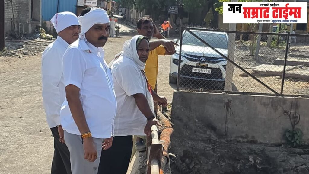 Proactive Leadership in Action: Cleaning Drive for Waki ​​River Gains Momentum Under the Initiative of Municipal Council President Yogesh Patil