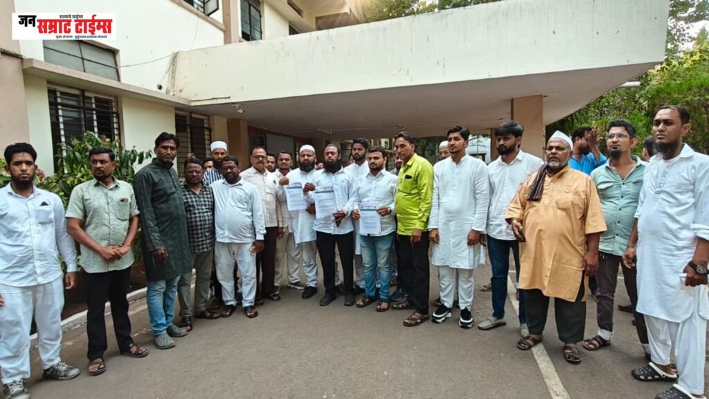 नाजिया इलाही खान यांच्याविरोधात गुन्हा दाखल करण्याची AIMIMची मागणी नाजिया इलाही खान यांच्याविरोधात गुन्हा दाखल करण्याची AIMIMची मागणी