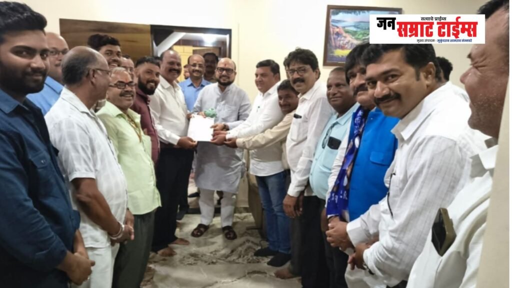 अनुसूचित जातींच्या उपवर्गीकरणाला राष्ट्रीय चर्मकार महासंघाचा विरोध; पालकमंत्री गुलाबराव पाटील यांना निवेदन #जळगाव #राष्ट्रीयचर्मकारमहासंघ #अनुसूचितजाती #उपवर्गीकरण #गुलाबरावपाटील #निवेदन #सामाजिकन्याय #महाराष्ट्रशासन #समाजहित #ब्रेकिंगन्यूज