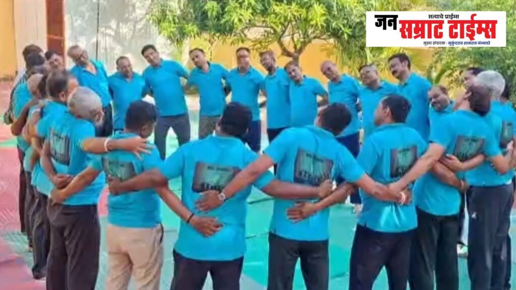 न्यु इंग्लिश स्कूलच्या १९९०-९१ बॅचतर्फे आंतरराष्ट्रीय योग दिन उत्साहात साजरा New English School’s 1990-91 batch celebrates International Yoga Day with enthusiasm Alumni organize a unique initiative at