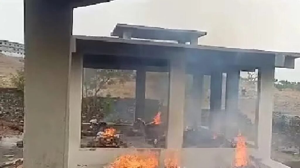 निशाने गावाला तात्काळ स्मशानभूमी मंजूर करा; सरपंच मंगलाताई पाटील यांची जिल्हाधिकाऱ्यांकडे मागणी