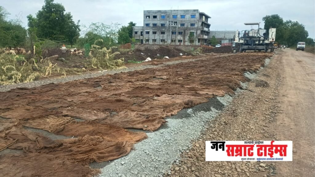 पारोळा–कजगाव रस्त्याच्या कामाच्या गुणवत्तेवर प्रश्नचिन्ह