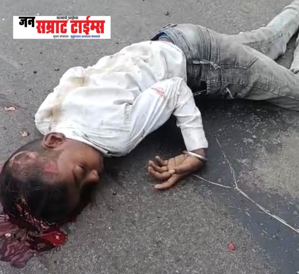 भरधाव बसची टेम्पोला धडक