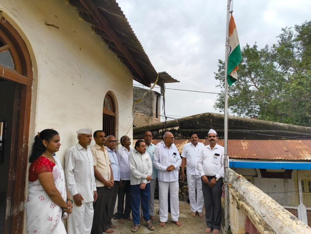 नशिराबाद सार्वजनिक वाचनालयात उत्साहात स्वातंत्र्यदिन साजरा स्वातंत्र्यदिन साजरा