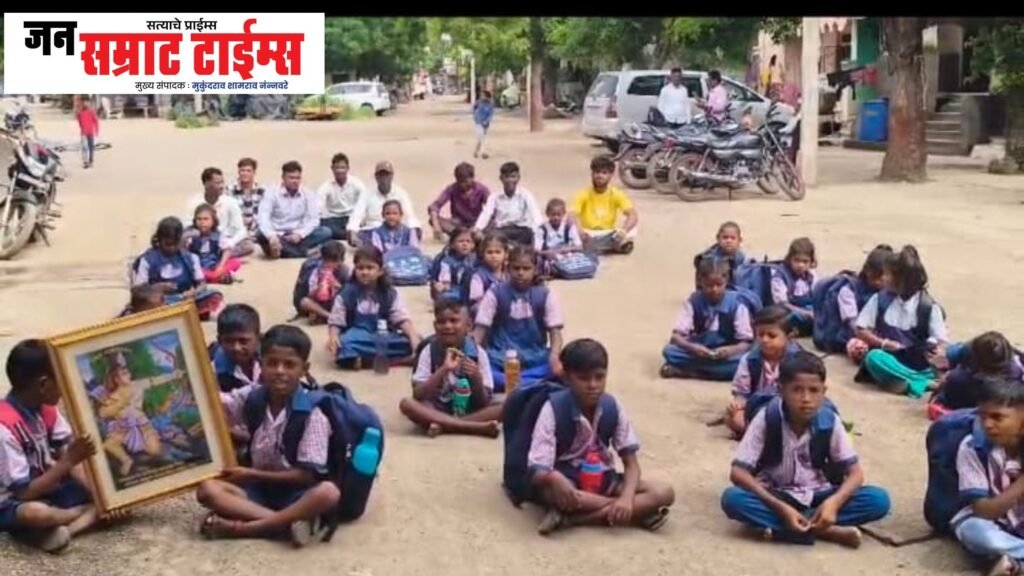 कापडणेत ठिय्या आंदोलन