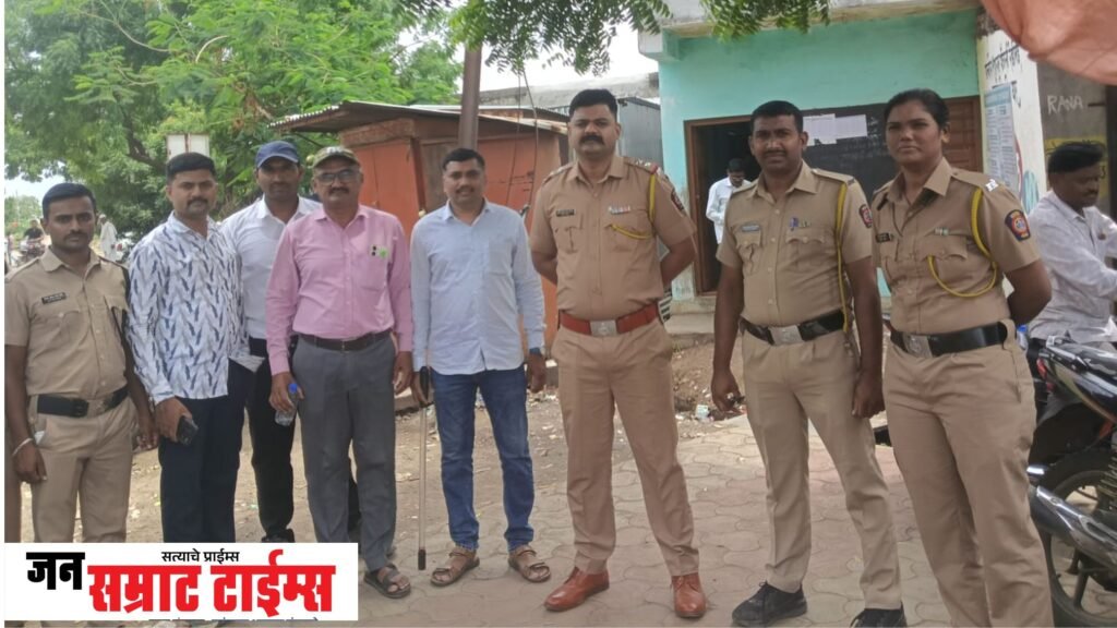 पळासखेडे रुपनगरमध्ये कडक पोलीस बंदोबस्तात