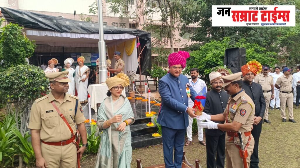 पालकमंत्री जयकुमार रावल