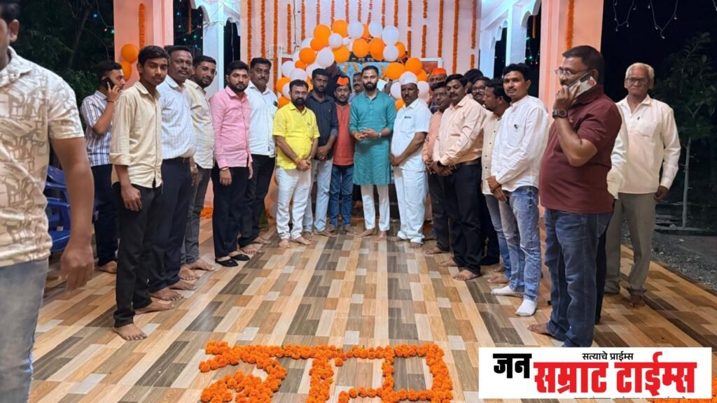 इच्छापूर्ती हनुमान मंदिराचा प्रथम वर्धापन दिन उत्साहात साजरा प्रथम वर्धापन दिन उत्साहात साजरा