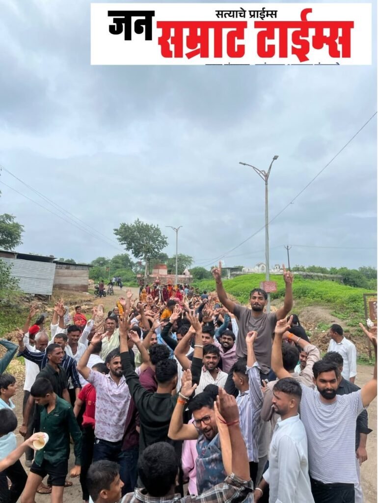 बोरगावात ‘एक गाव, एक कानुबाई’ उत्साहात; भक्तिमय वातावरणात विसर्जन मिरवणुकीने उत्सवाची सांगता ‘एक गाव, एक कानुबाई’ उत्साहात
