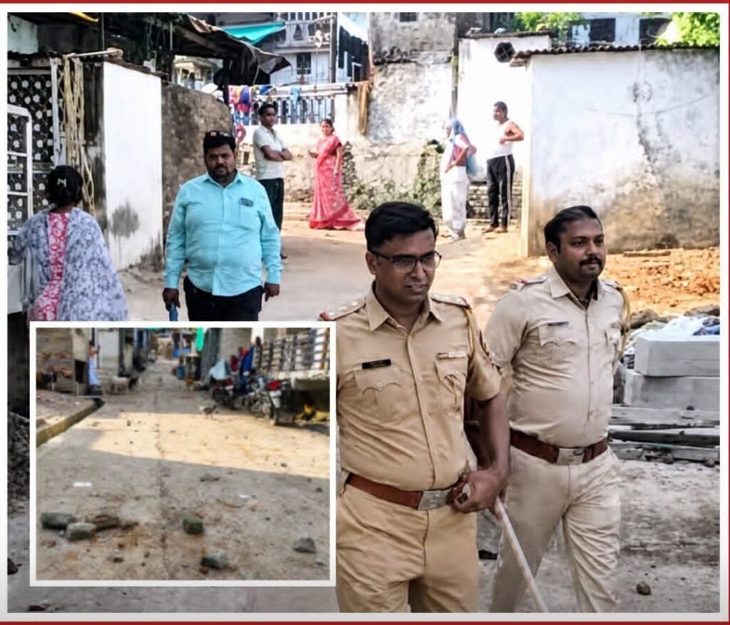 रावेरमध्ये तणावाचे वातावरण; १४ जणांविरुद्ध दंगल व ॲट्रॉसिटी कायद्यान्वये गुन्हा; वरिष्ठ पोलिस अधिकाऱ्यांची घटनास्थळी धाव