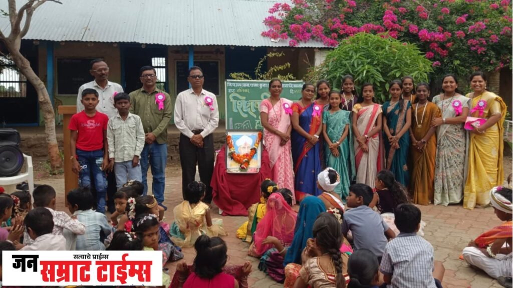 कुऱ्हा हरदो शाळेत विद्यार्थी बनले शिक्षक! कुऱ्हा हरदो