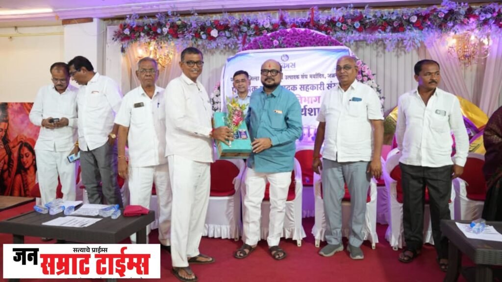 पालकमंत्री गुलाबराव पाटील