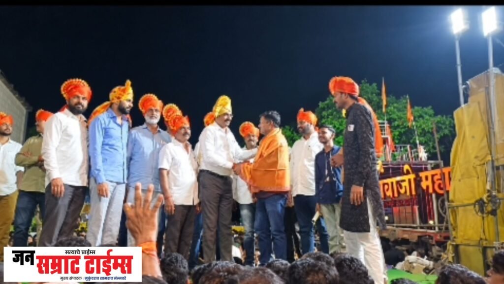 बाहेरपुरात मानाच्या गणपती बाप्पाचे दिमाखदार आगमन! मानाच्या गणपती