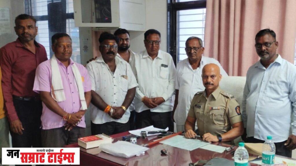 सोयगाव पोलीस ठाण्यात शांतता समितीची बैठक संपन्न सोयगाव पोलीस